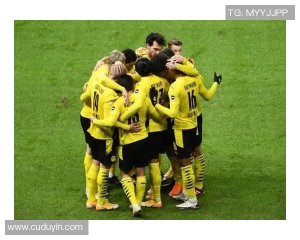 哈维西蒙斯的足球之路:从天才少年到职业球员的成长历程